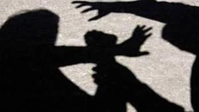 Τρόμος στου Γκύζη: «Δράκος» επιτέθηκε σε νεαρή οδοντίατρο με μαχαίρι